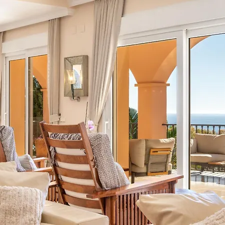 Beachside With Panoramic Sea Views Villa Benalmadena