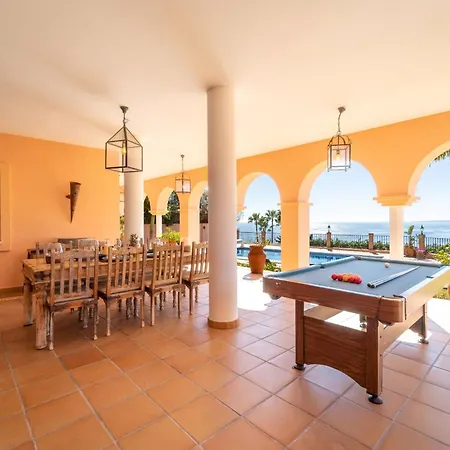 Beachside With Panoramic Sea Views Benalmadena